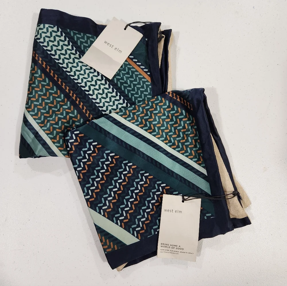 West Elm NWT 100% Silk 18X18 Geometric Patterned Pillow Cover Cases Set Of 2